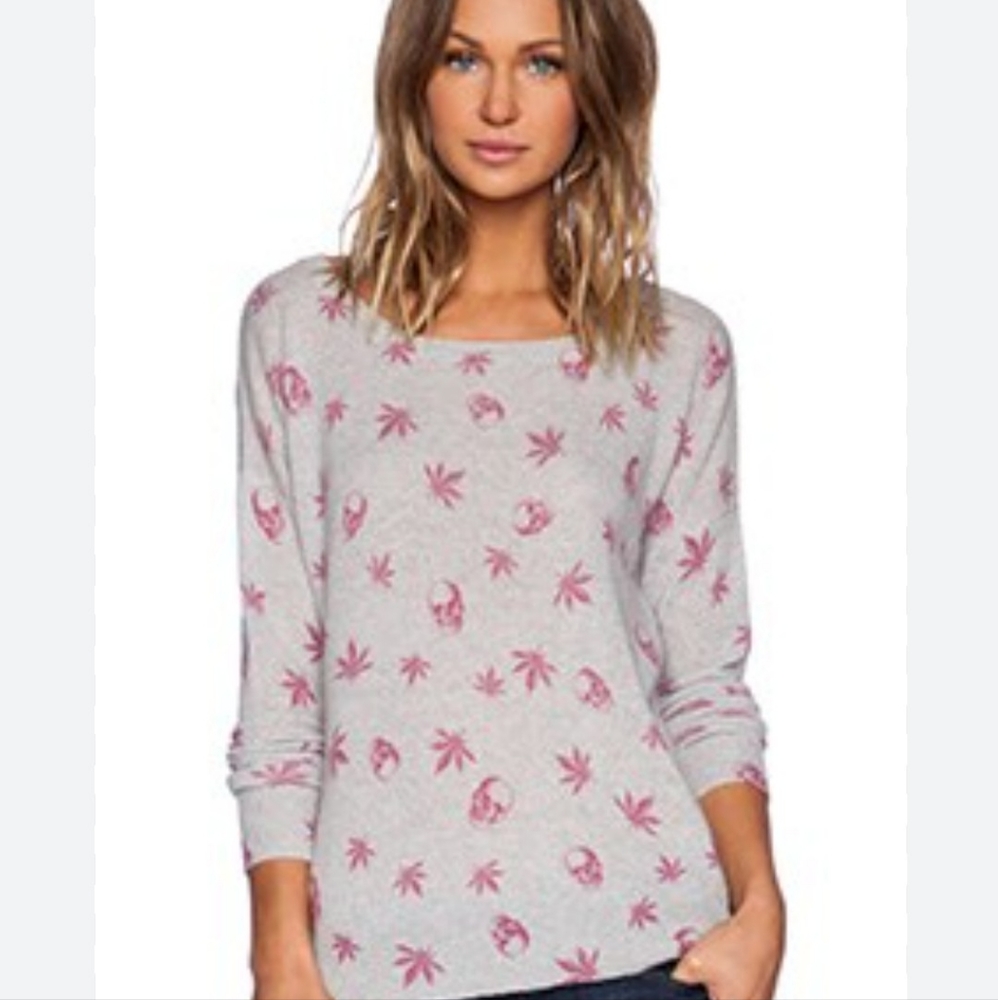 Skull Cashmere Grey Scoop Neck Sweater with Pink Leaf Print